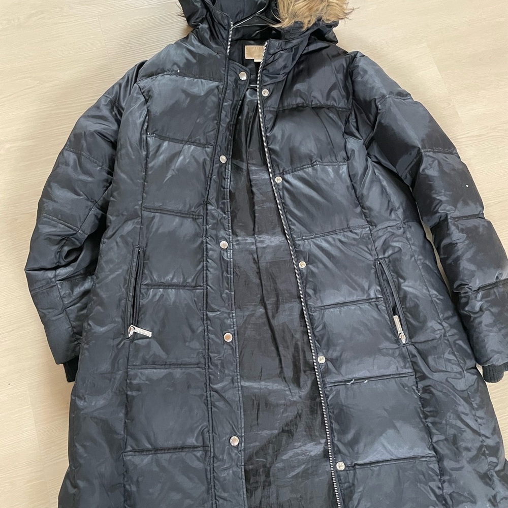 Michael Kors Long Puffer Coat with Faux Fur Hood — Size L